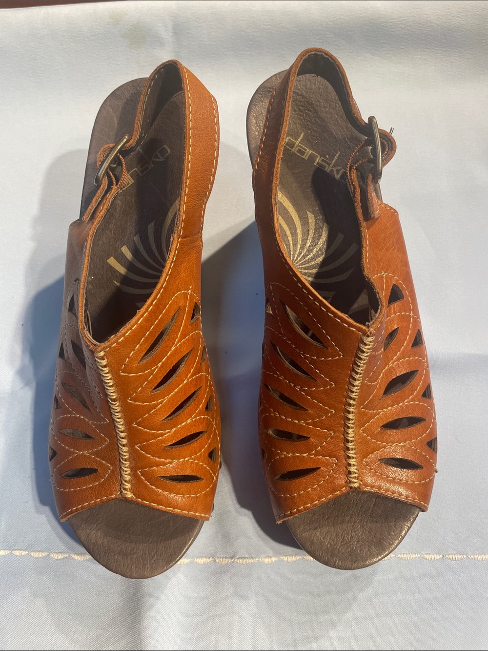 Dansko Women's Tan Brown Leather Cutout Slingback Sandals